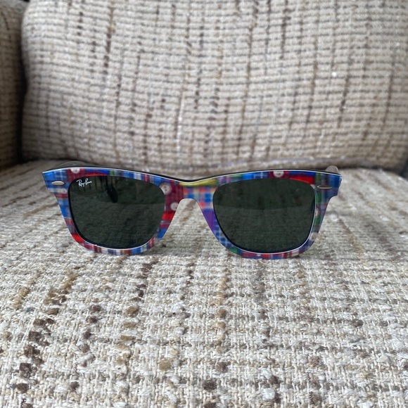 RARE Ray-Ban Colorful Striped Wayfarer Sunglasses - Picture 2 of 7